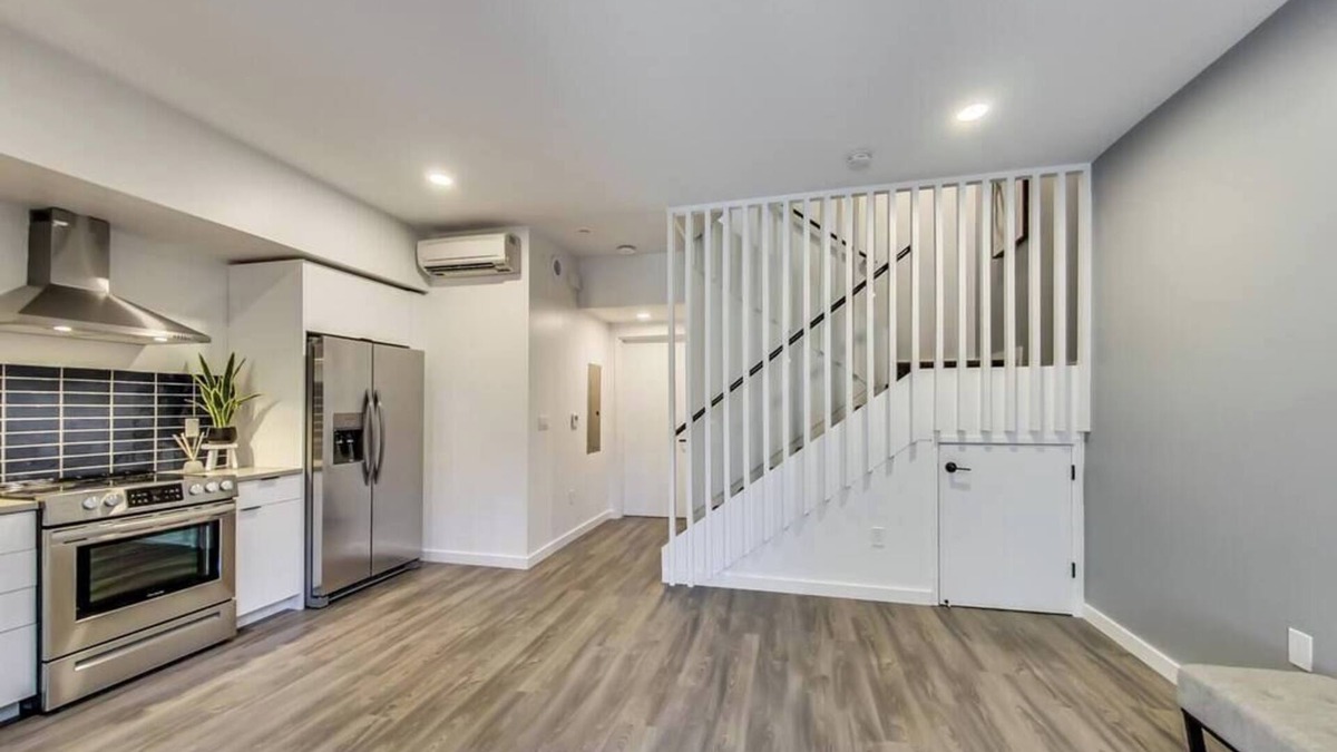 Downtown Oakland Apartment | Brand New Studio Near Downtown