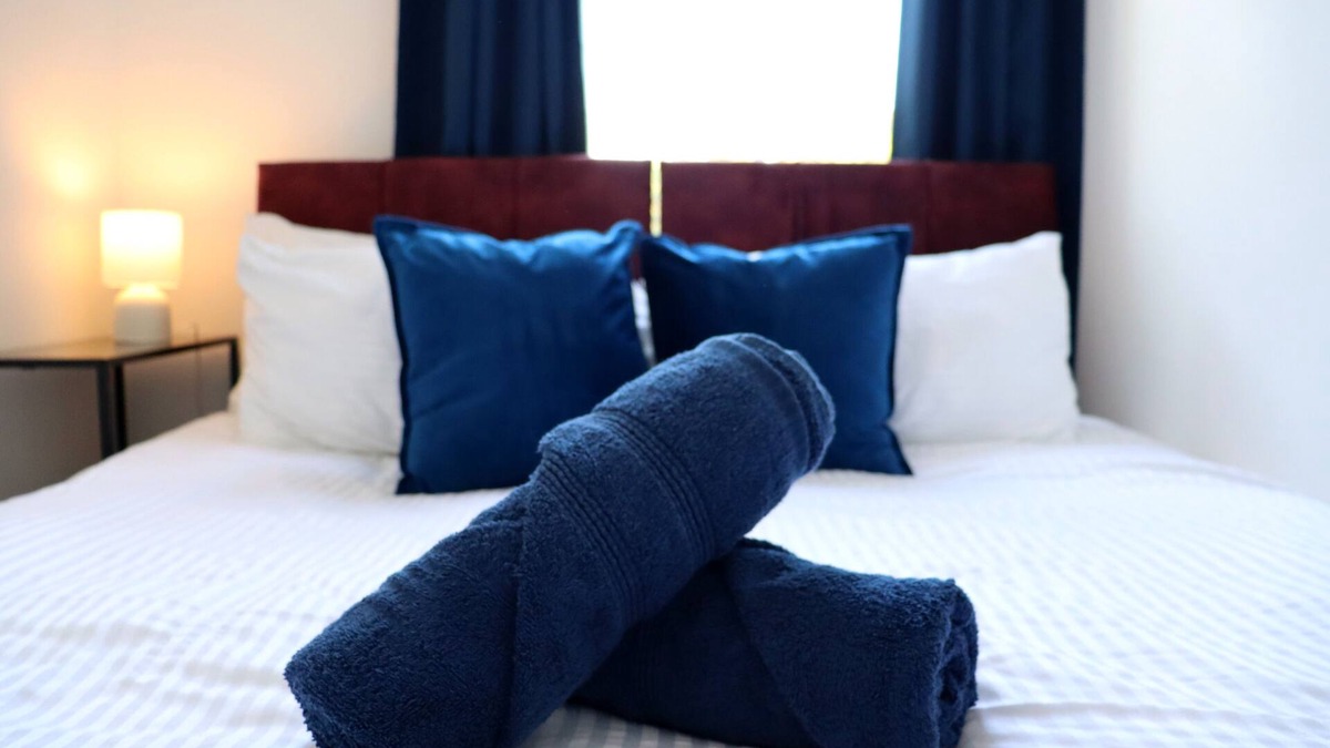 Gloucester Apartment | Brand New Stylish Apartment in Central Gloucester
