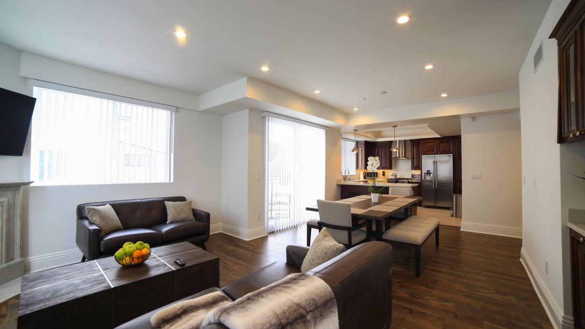 Pico - Robertson Condo | Brand New Two Story Penthouse in Beverly Hills
