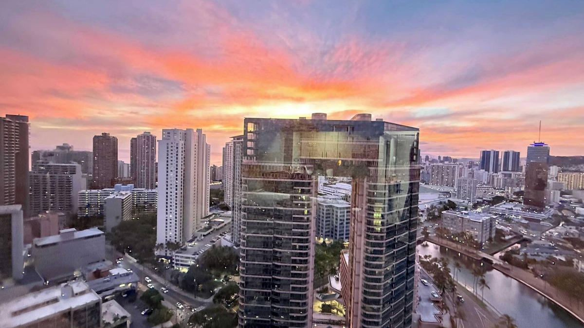 Waikiki Apartment | Brand New Waikiki 2BD 2BA Ocean City View