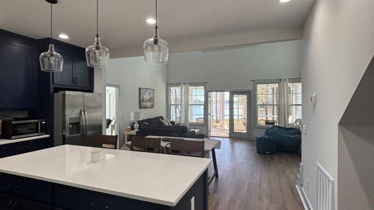 Liberty Hill House | Brand new waterfront house for rent on Lake Wateree