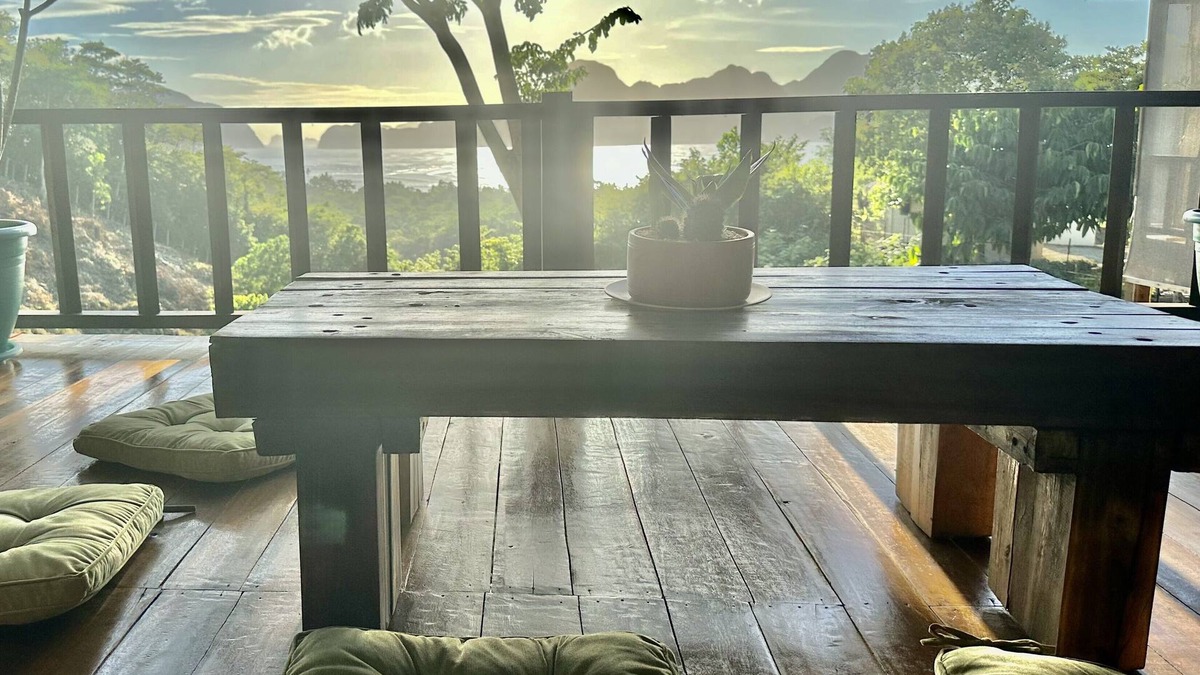 El Nido Cottage | Brand New Wooden Native House with a Modern Western Twist