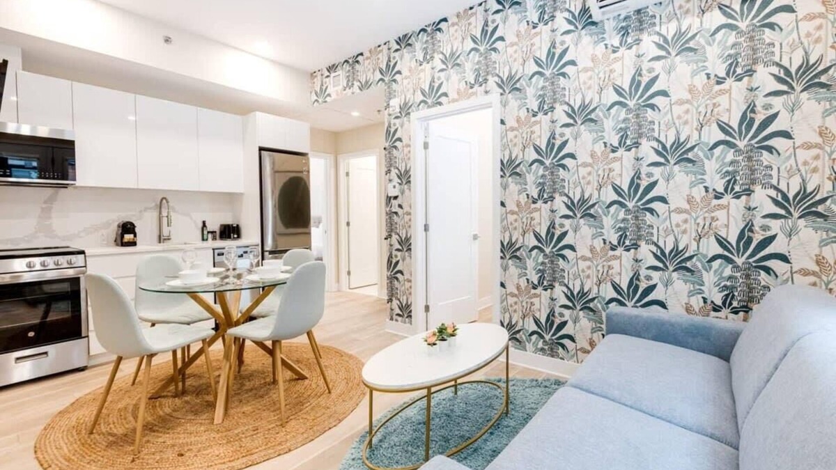Plateau Mont Royal Apartment | *BrandNew* 2BR+SofaBed w/Roof Top in MTL-210