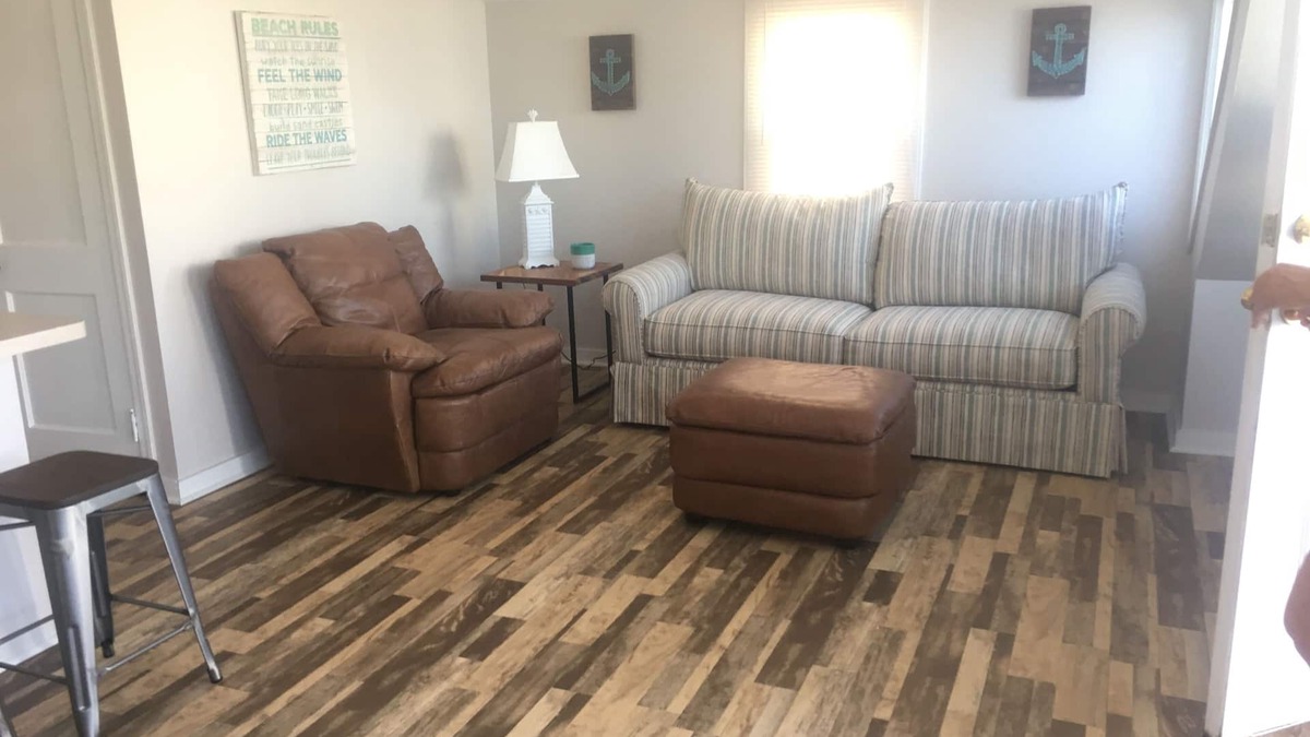 North Beach Haven House | BRANT BEACH - One house off Ocean