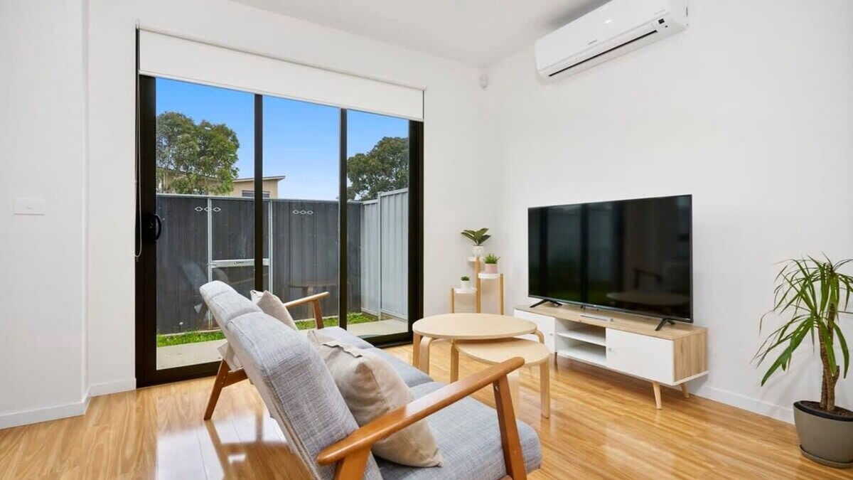 Braybrook House | Braybrook Bliss: Long Stay Discount
