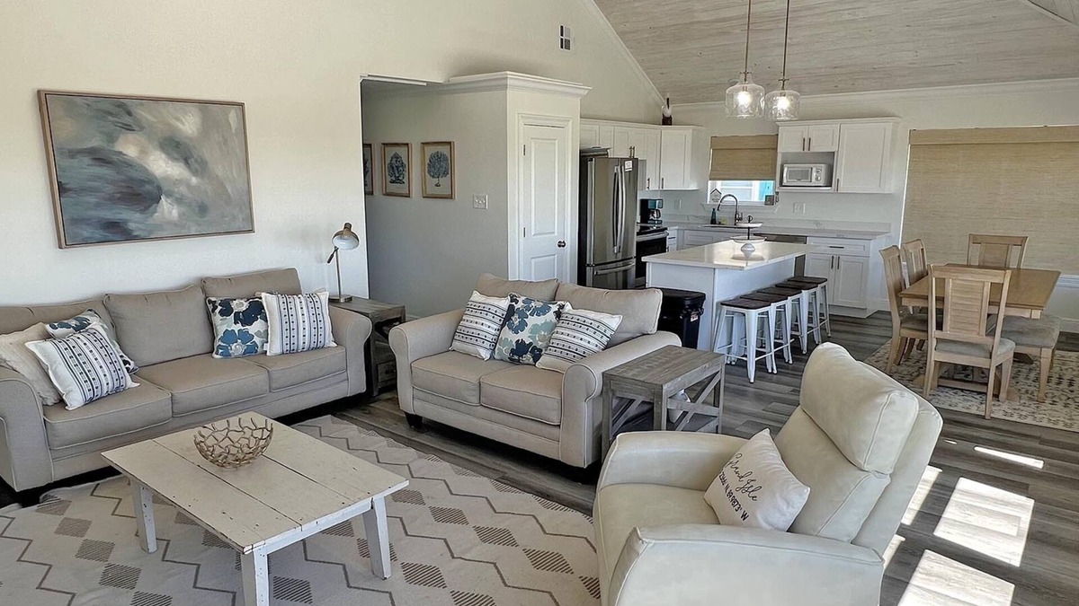 Grand Isle House | Breakaway - Beachfront - Island Realty