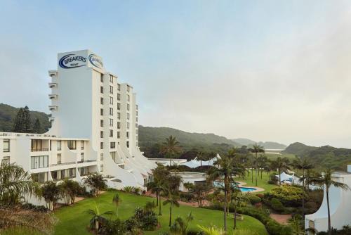 Umhlanga Apartment | Breakers Resort Apartment 316 by First Private Stays