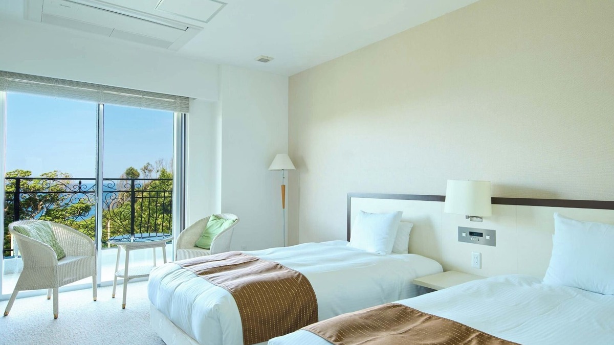 Taiji Hotel | Breakfast included 2nd floor superior twin with bath and toilet/Higashimurogun Wakayama