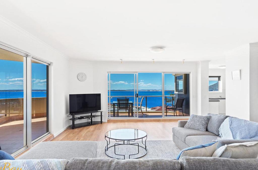 Shoal Bay Apartment | Breakwater Apartment 402
