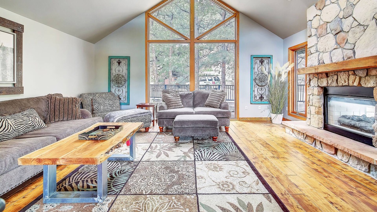 Boulder House | Breathtaking Luxurious Getaway!