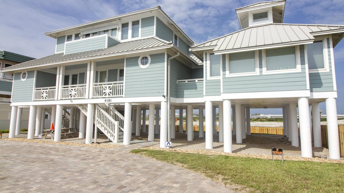 St. Augustine House | Breathtaking oceanfront views! Sleeps 16!