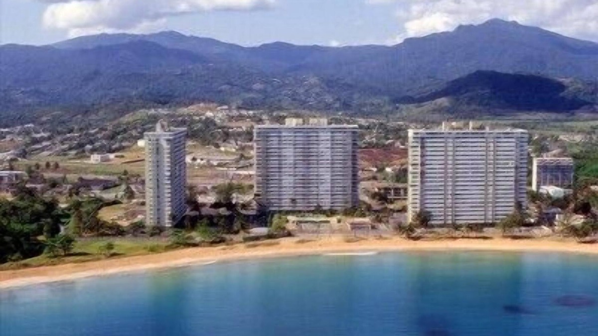 Vilomar Apartment | Breathtaking Ocean Front View Property!