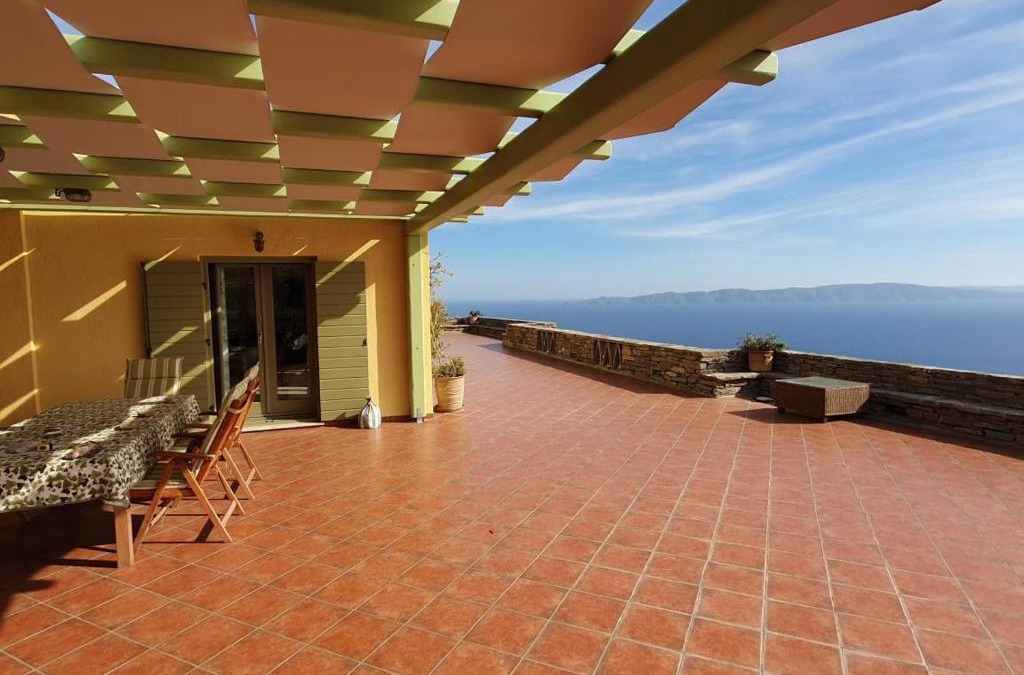 Kea House | Breathtaking seaview villa in a serene scenery