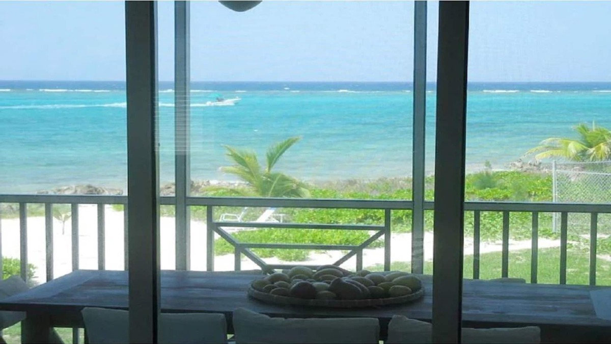Rum Point Condo | Breathtaking view