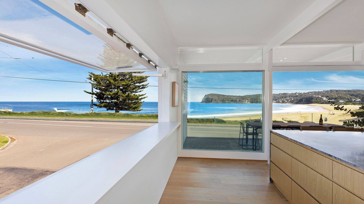 Copacabana House | Breathtaking views Copacabana from your Ultimate Luxury Beach House