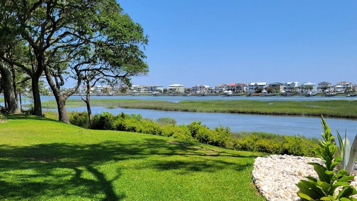 Ocean Isle Beach Apartment | Breathtaking Waterway Views. 1BR. 1Bath. Kitchen. Porch. 2 Person. A+ Views