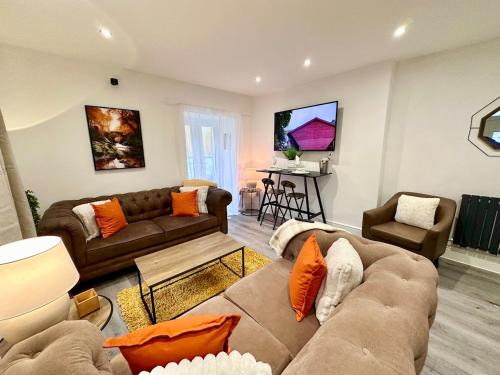 Pontsticill House | Brecon beacons Cottage with Cinema Room sleeps 5
