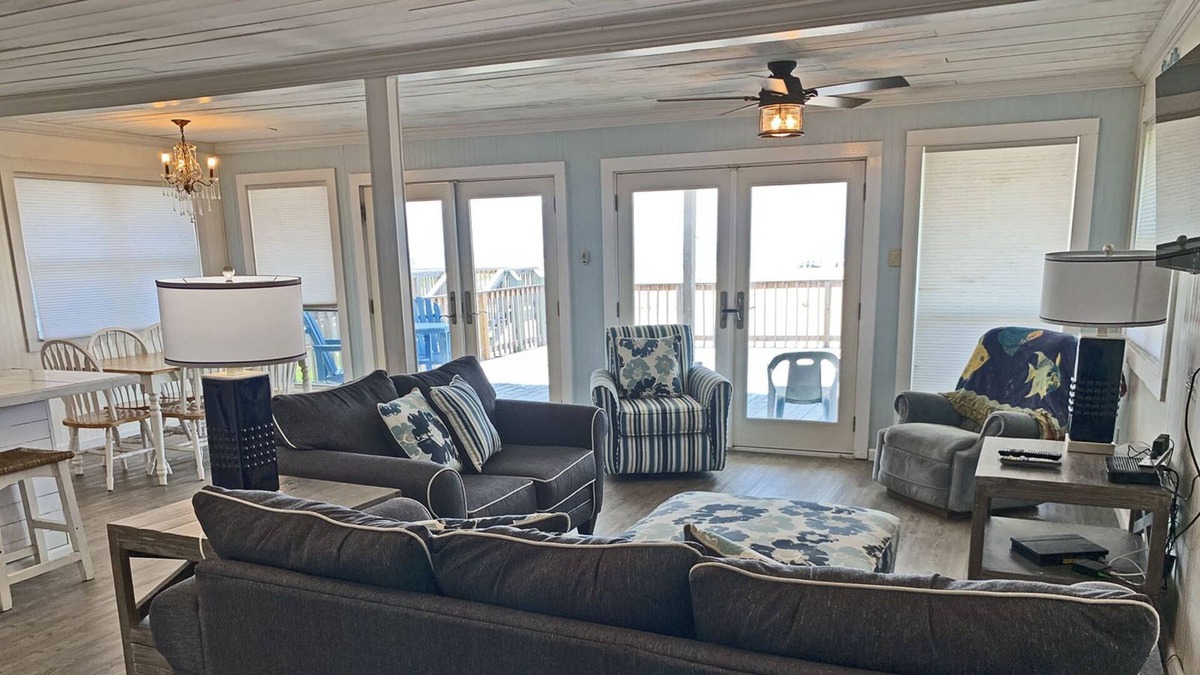 Grand Isle House | Breeze - Beachfront - Island Realty