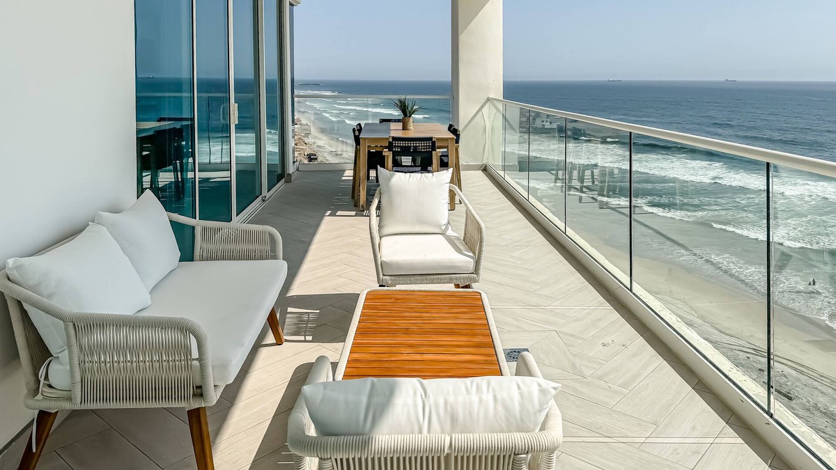 Rosarito Condo | Breezy BeachfrontMarYSolCondo-7th Flr-Rosarito