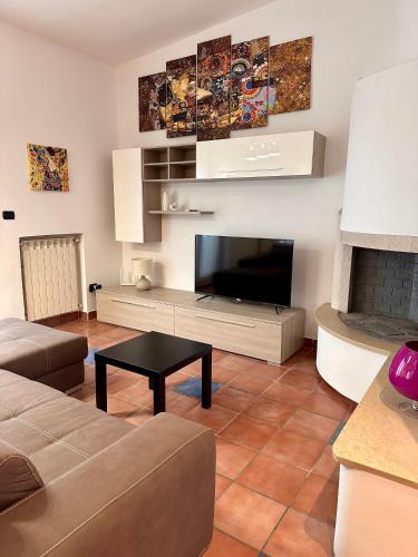 Brindisi Apartment | Brendon Suite