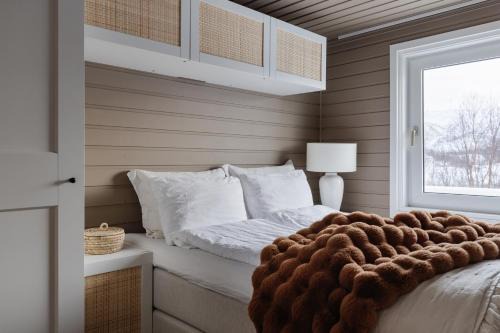 Botnhamn House | Brensholmen Beach House