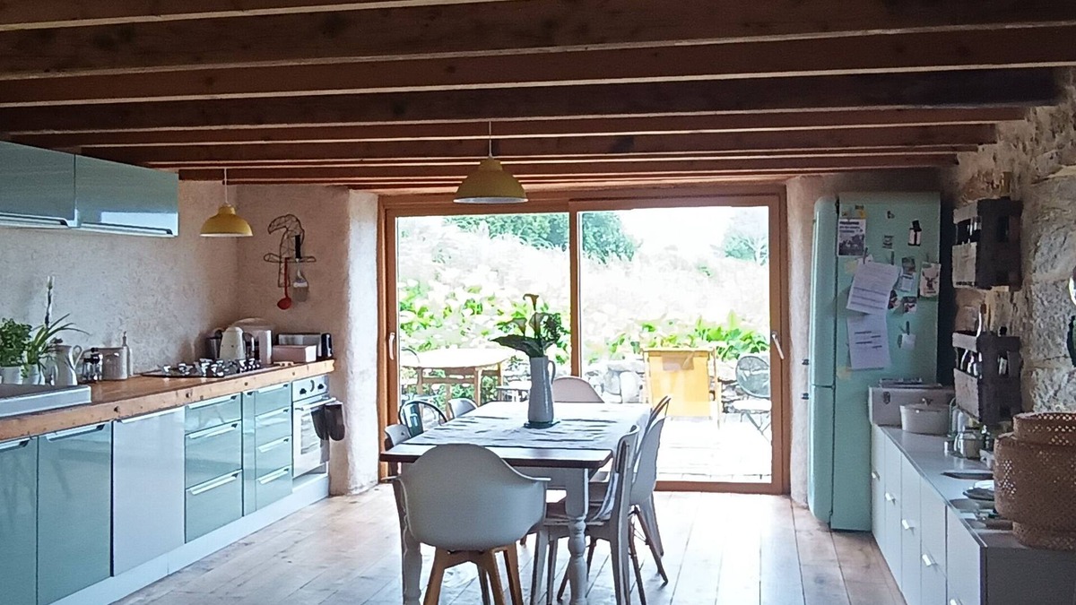 Poulgoazec House | Breton coastal "penty" house - walking distance to the beach