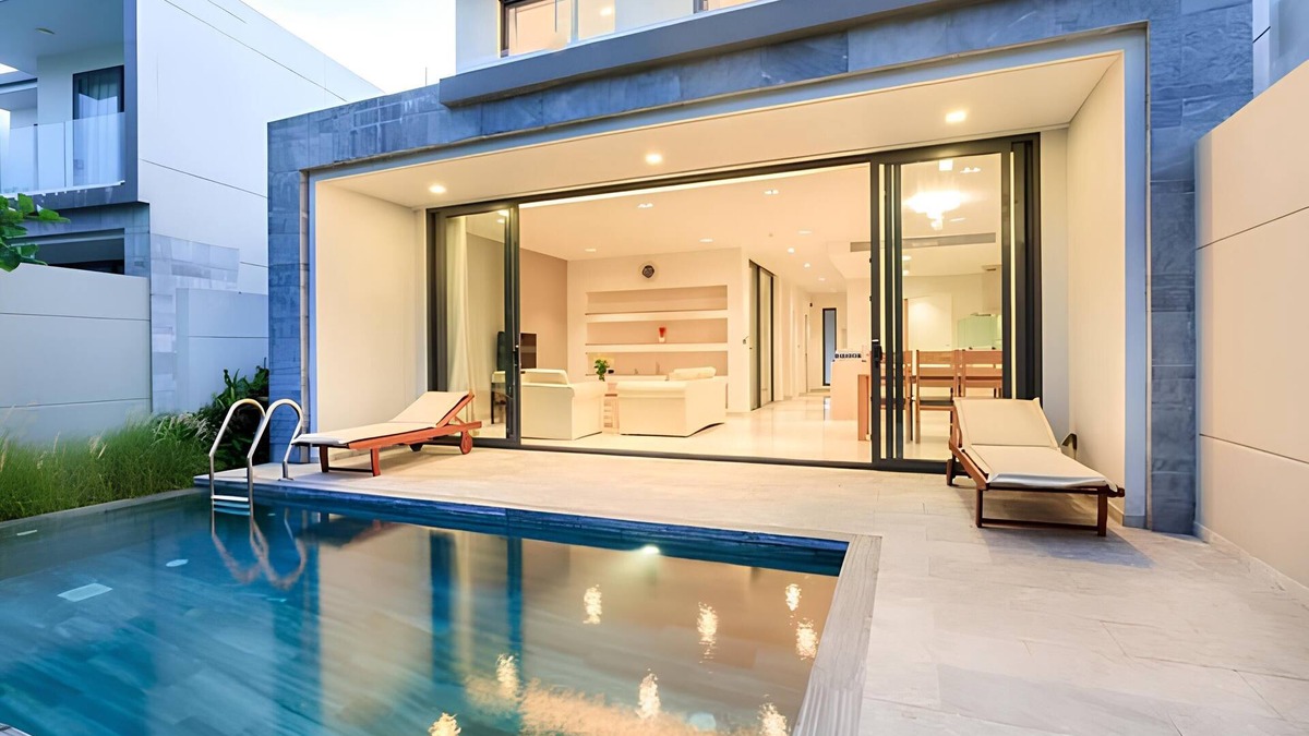 Ngu Hanh Son Villa | BRG GolfView Hideaway w/PrivatePool.3BRVilla.Near Beach.Free PICKUP.Pet Friendly