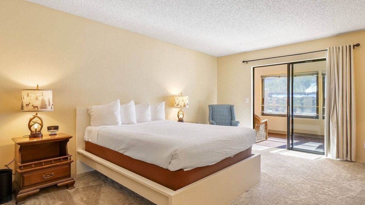 Copper Mountain Village Condo | Bridge End 3 Bedroom + Loft Condo #402 by RedAwning