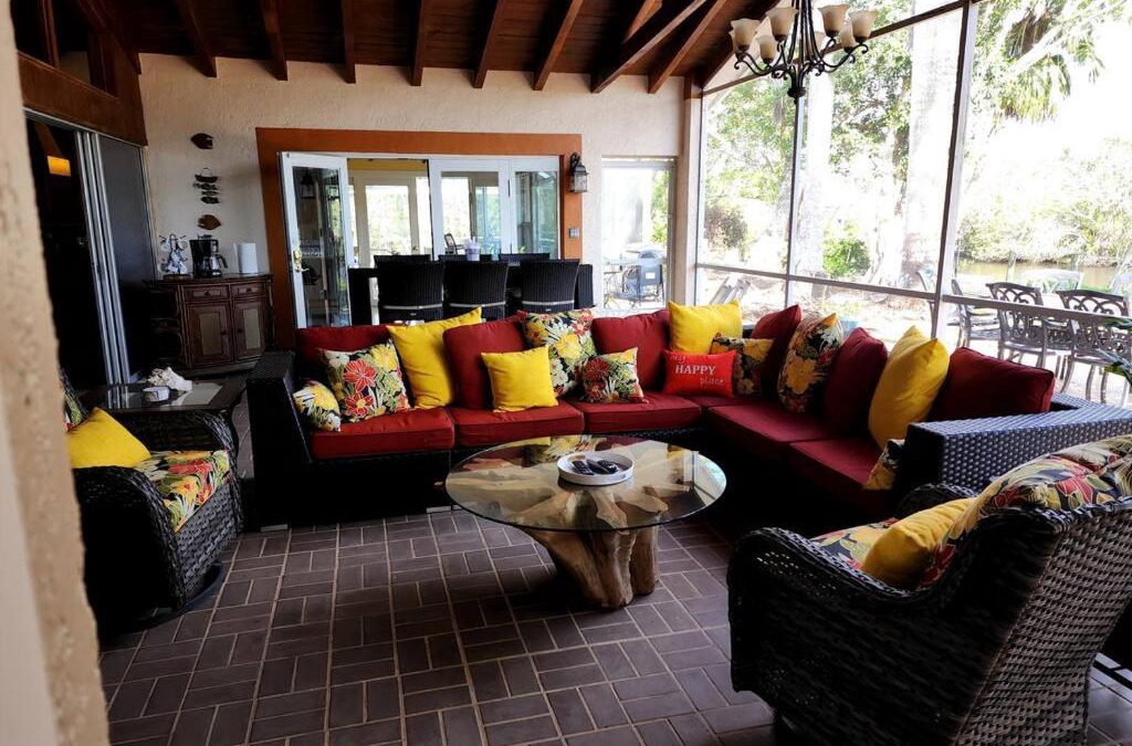 North Fort Myers House | Bridge Escape