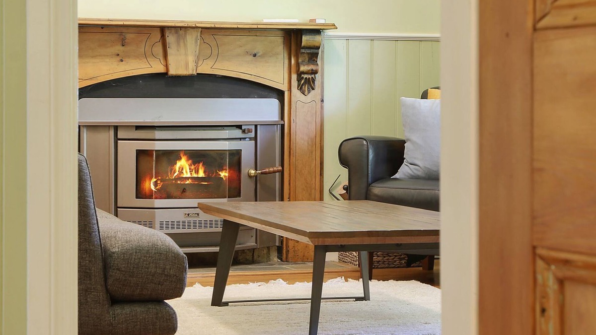 Beechworth House | Bridge Road Retreat - lovely walk into town and very spacious