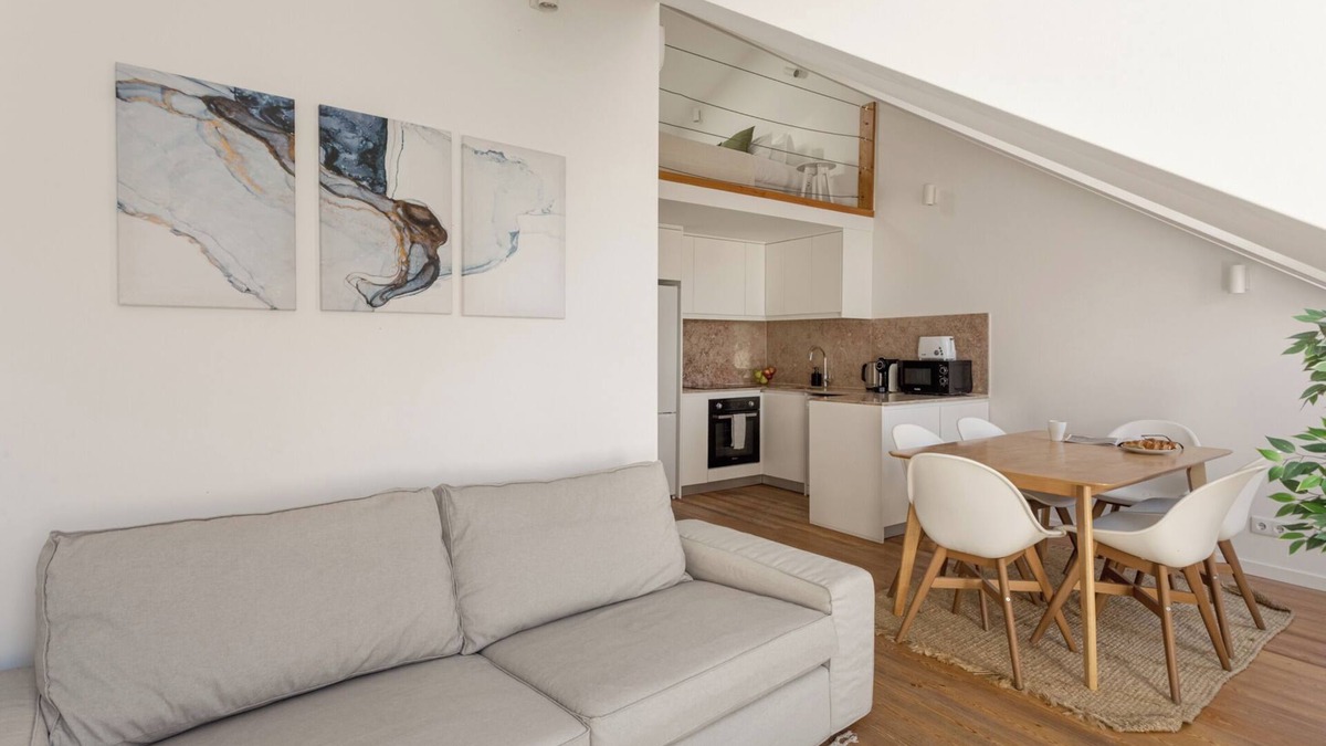 Santo Amaro Apartment | Bridgeview Alcântara – The 3BR Loft Edition