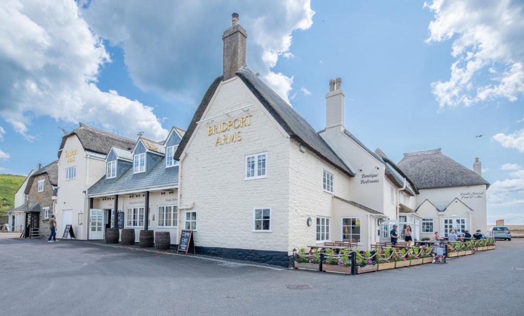 West Bay Bed & Breakfast | Bridport Arms Hotel
