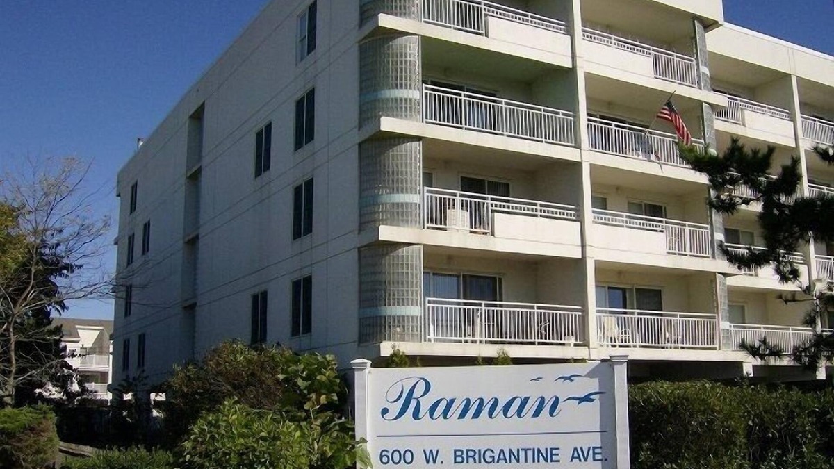 Brigantine House | Brigantine's 'Raman Beach Resort'-Oceanfront Complex W/Pool