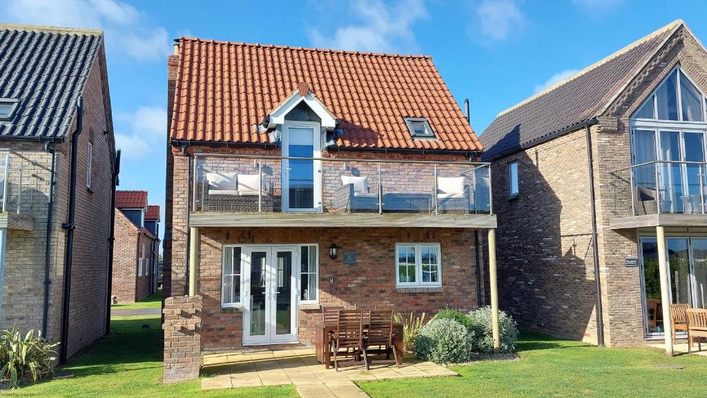 Filey House | Brigg End View