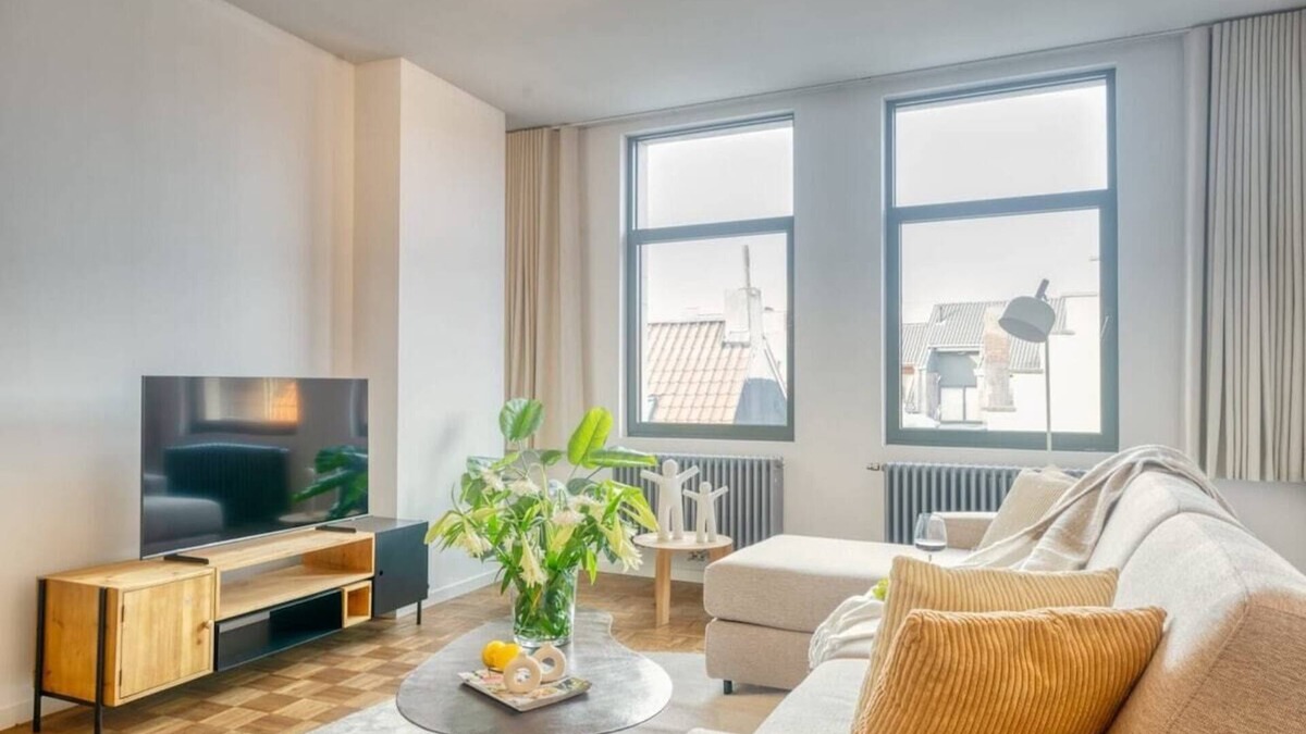 University District Apartment | Bright 1BR Haven in Antwerp with Terrace