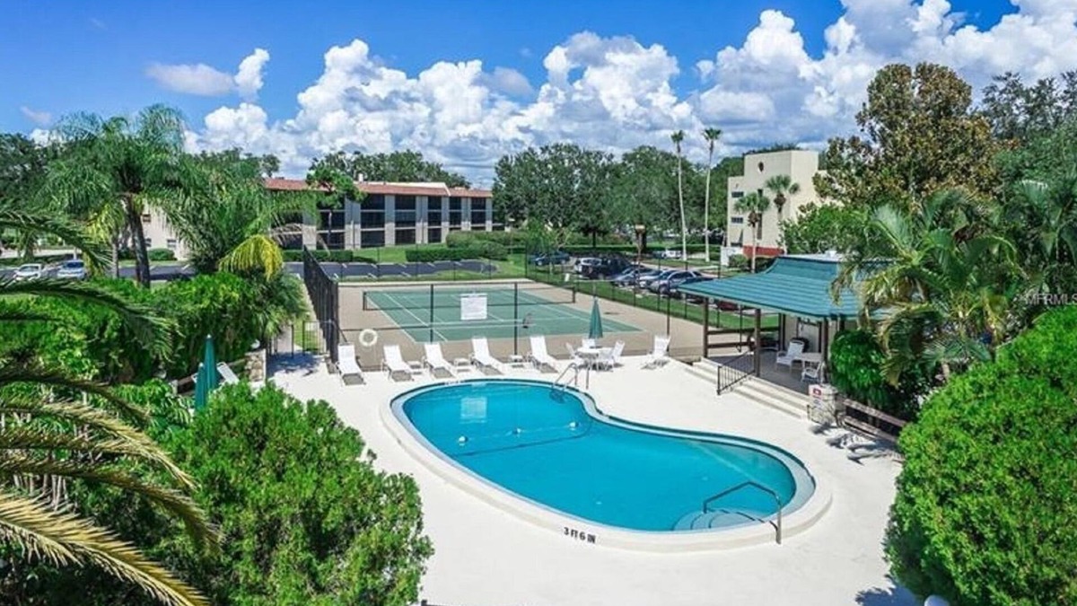 Venice Condo | Bright 1st Floor Clean Happy Condo