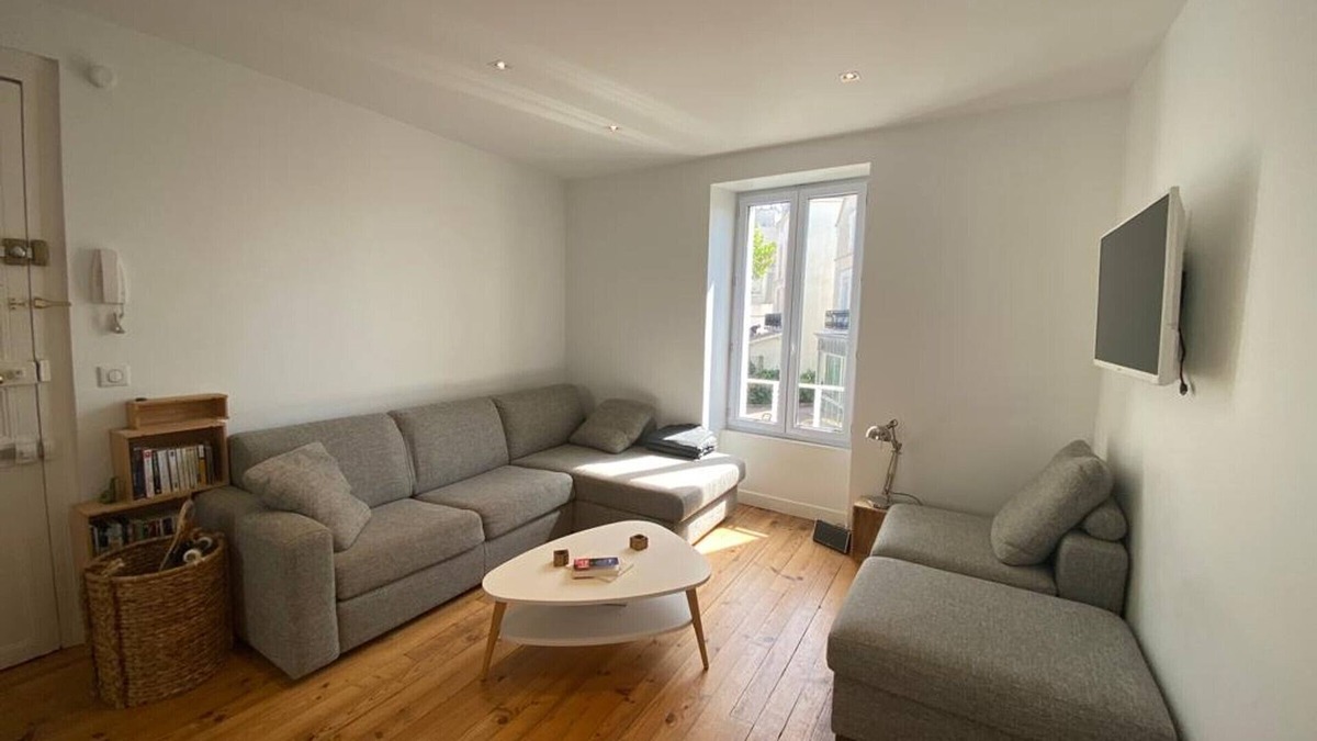 Biarritz City Centre Apartment | Bright 2-Bedroom Apartment in Central Biarritz, Walking Distance to Beach