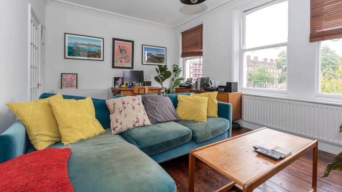 Clapton Apartment | Bright 2 Bedroom Flat in Lower Clapton