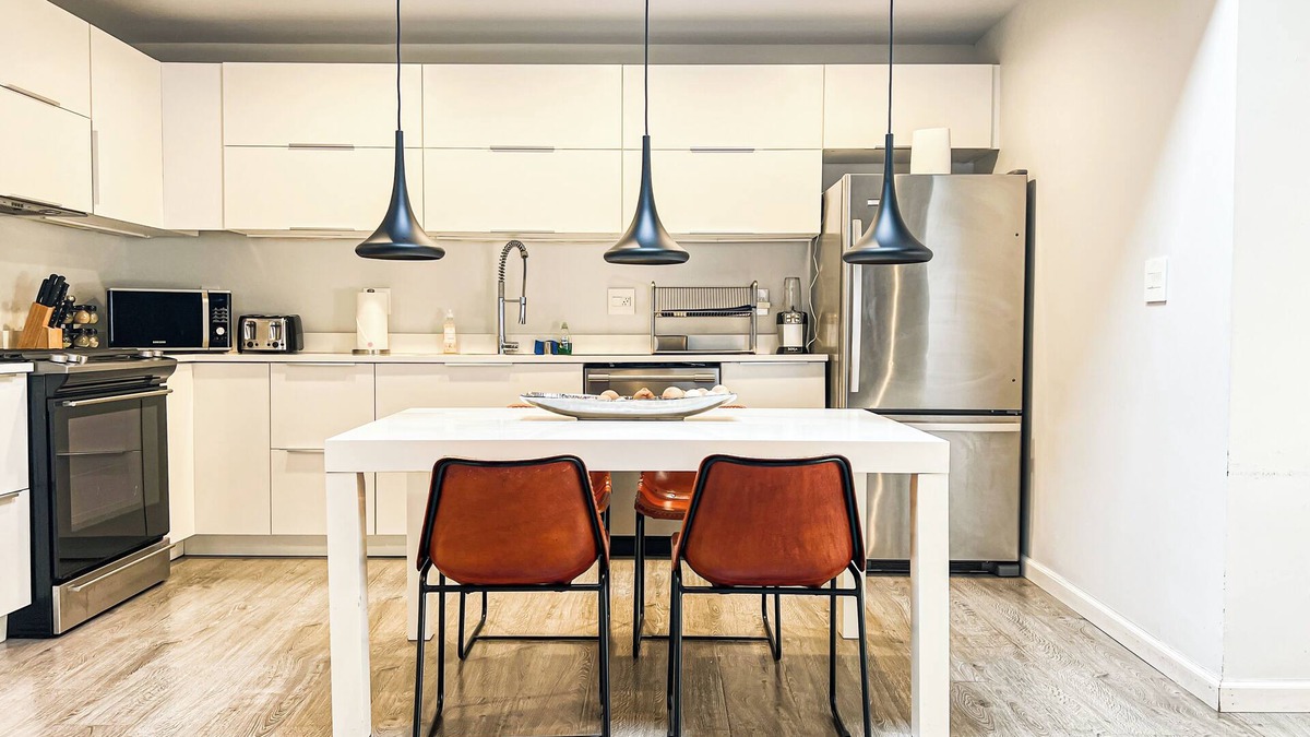 Fox Hills House | Bright 2BR Home Near LAX & SoFi - SH2