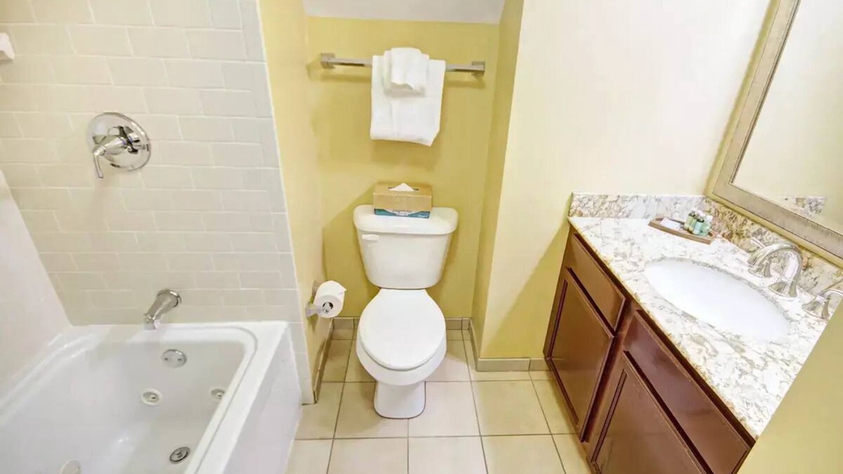 The Point Resort | Bright 2BR Wyndham Resort Stay – Pools, Hot Tubs & Prime Location