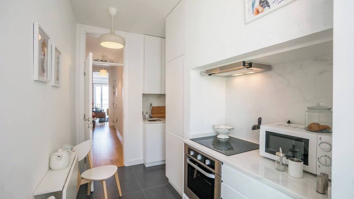 Alto do Pina Apartment | Bright 3-Bedroom Near Alameda