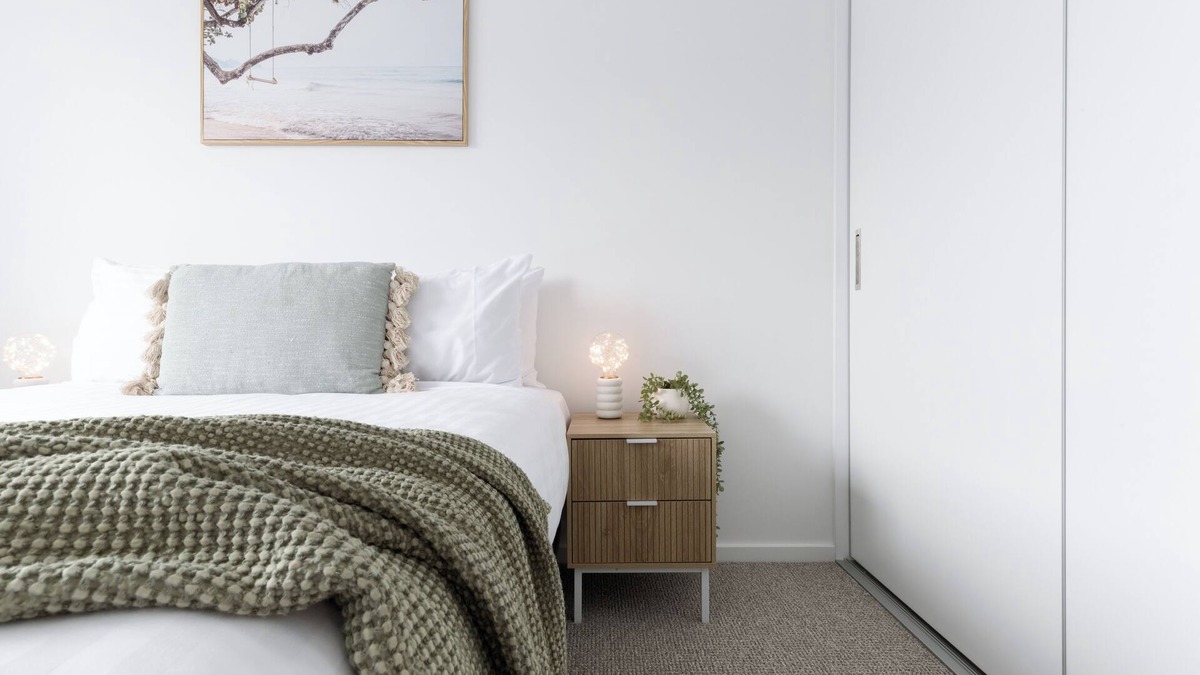 Bridport House | Bright & Airy Coastal abode
