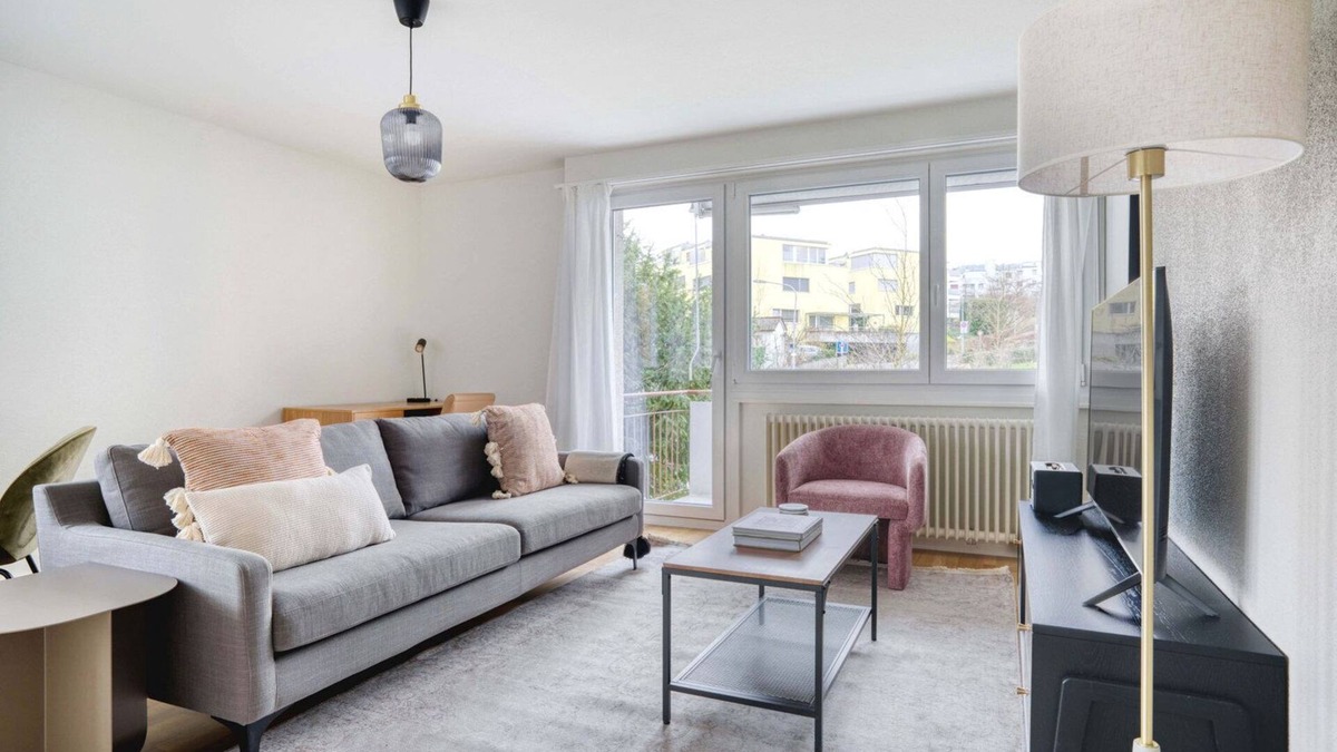 Altstetten Apartment | Bright Altstetten 3 Room w/Storage & W/D, nr Local Market, by Blueground
