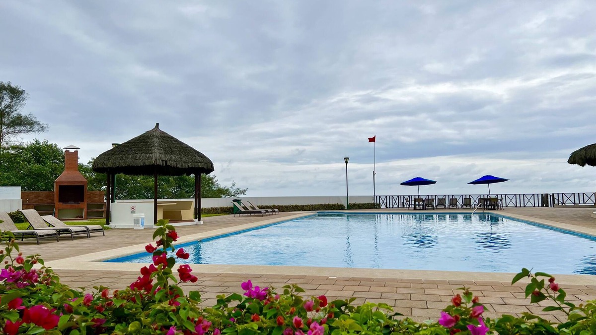 Manglaralto Apartment | Bright and calm beachfront condo