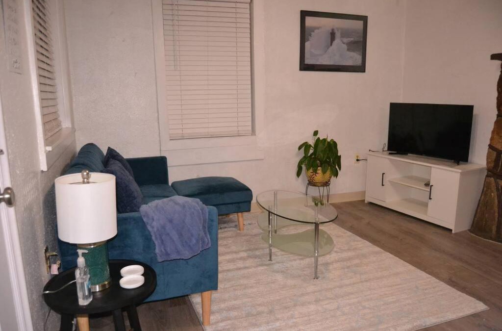 Greenville Apartment | Bright and Cozy Lighthouse Cottage in Greenville SC