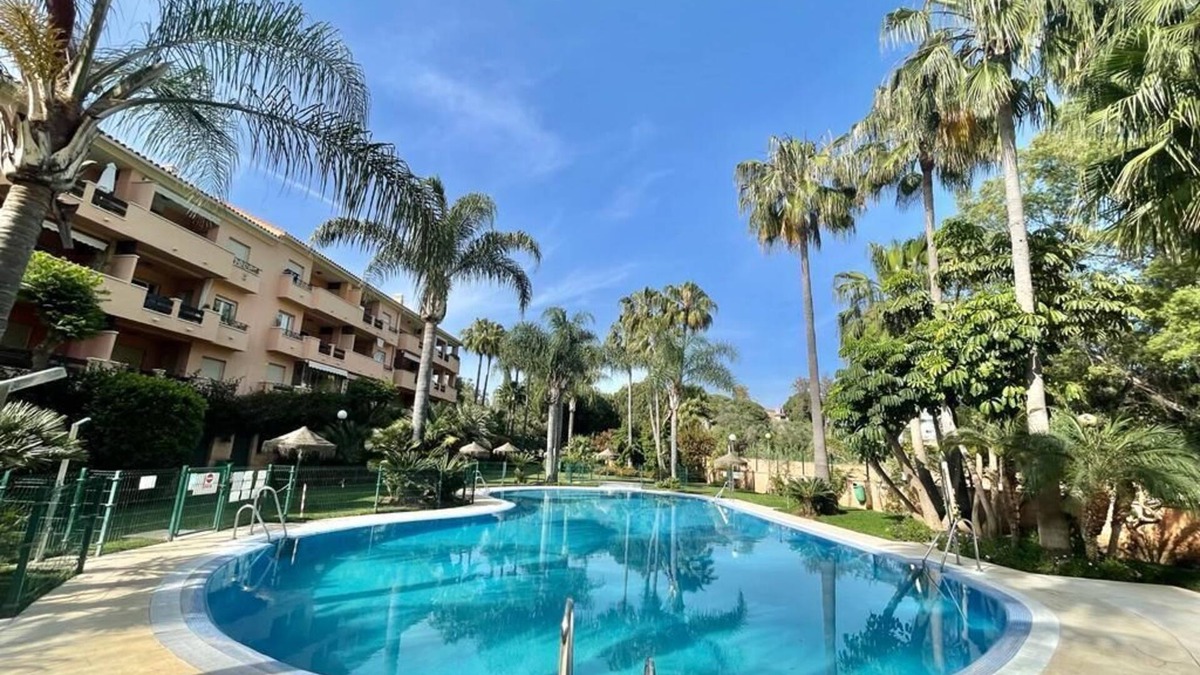 Urbanizacion Pinos Verdes Apartment | Bright and quiet apartment in Marbella Dunas