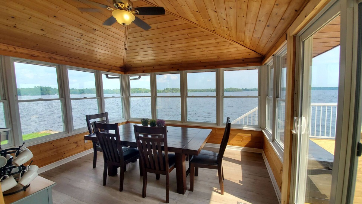 Baddow House | Bright and Spacious Four bedroom Cottage for Rent in Fenelon Falls