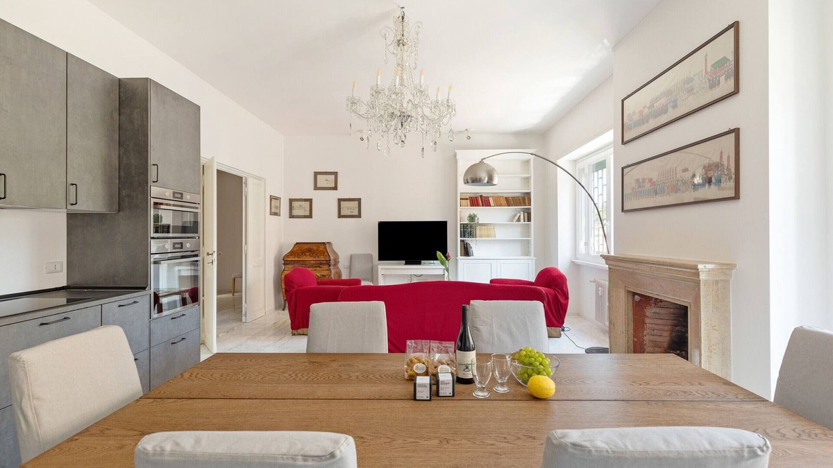 Quartiere III Pinciano Apartment | Bright and Spacious 5BR Apartment in Pariol