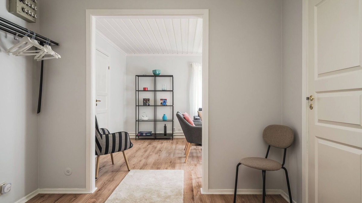 Norberg House | Bright and Stylish 3 Bedroom in Norberg