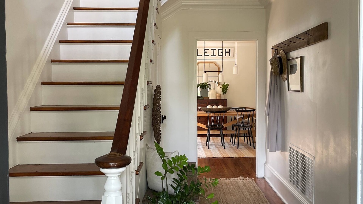 Muncy House | Bright and Sunny Historic 3-bedroom house in quaint Muncy